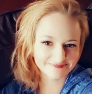 Meet your Posher, Misti